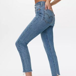 LEVIS WEDGIE FIT LIGHT BLUE DENIM SIZE 26